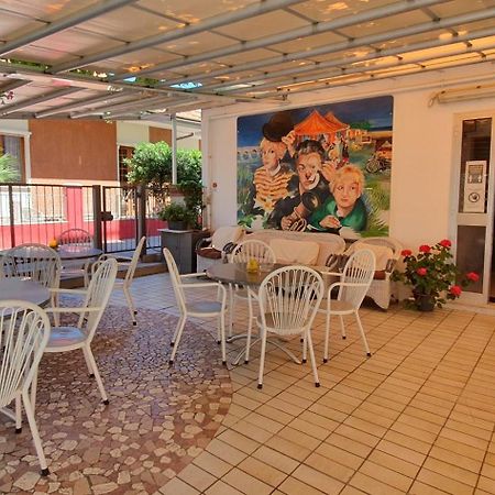 Hotel Eleonora Rimini Luaran gambar