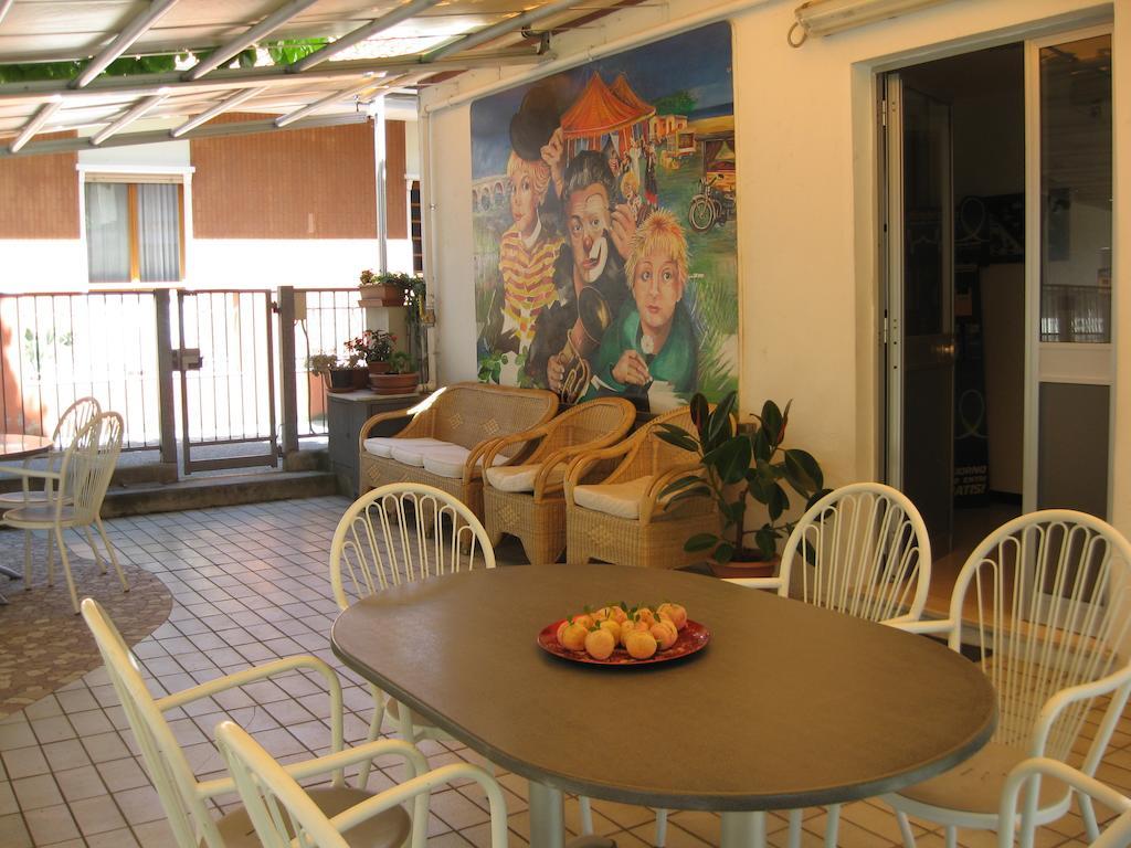 Hotel Eleonora Rimini Luaran gambar