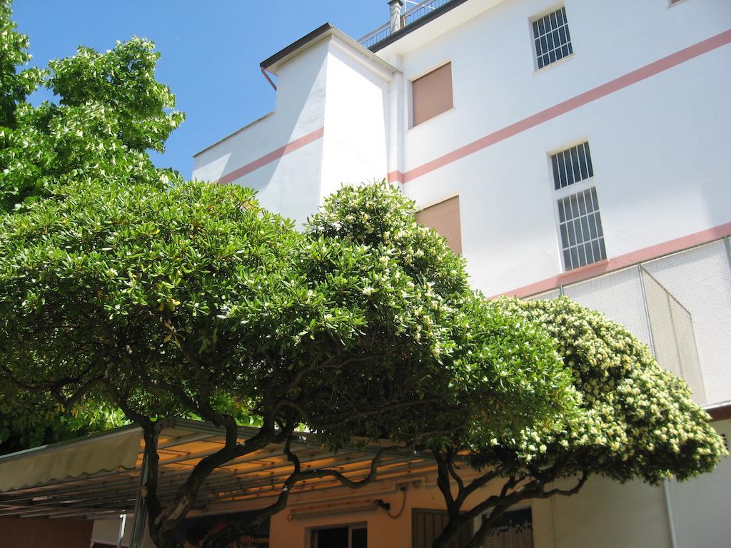 Hotel Eleonora Rimini Luaran gambar