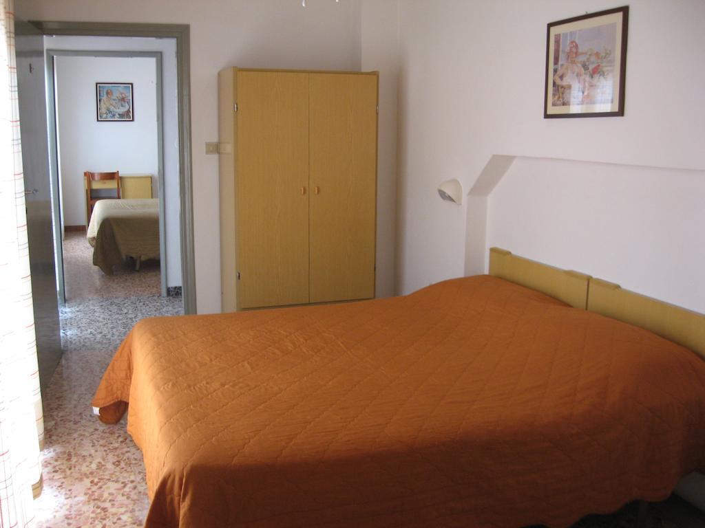 Hotel Eleonora Rimini Bilik gambar