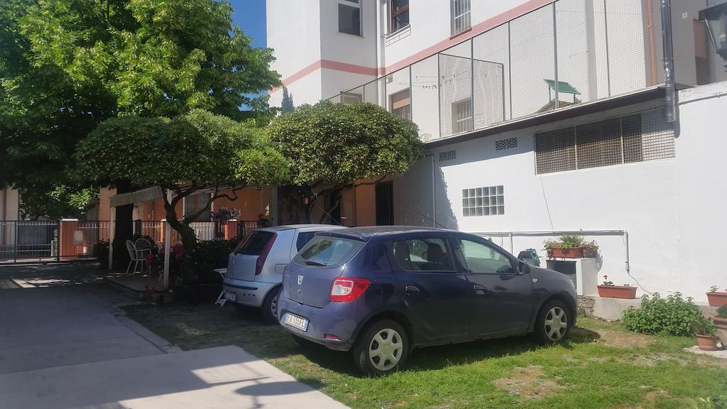 Hotel Eleonora Rimini Luaran gambar