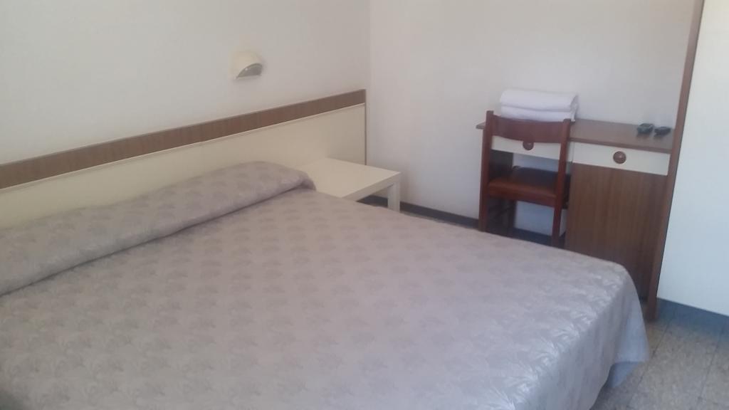 Hotel Eleonora Rimini Luaran gambar